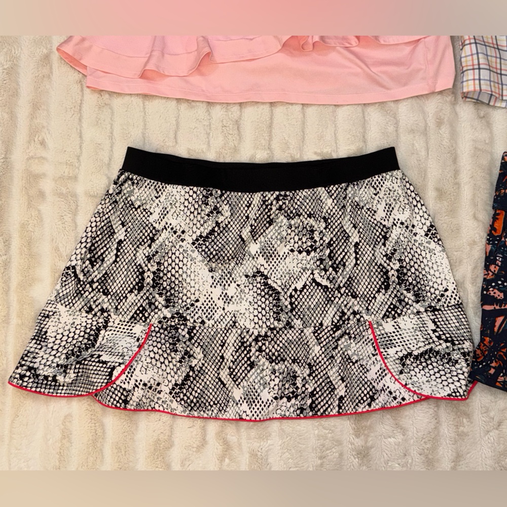 Tail/Eleven LOT of 4 Athletic Tennis Pickleball Assorted Skorts, sz M/L - Picture 2 of 7
